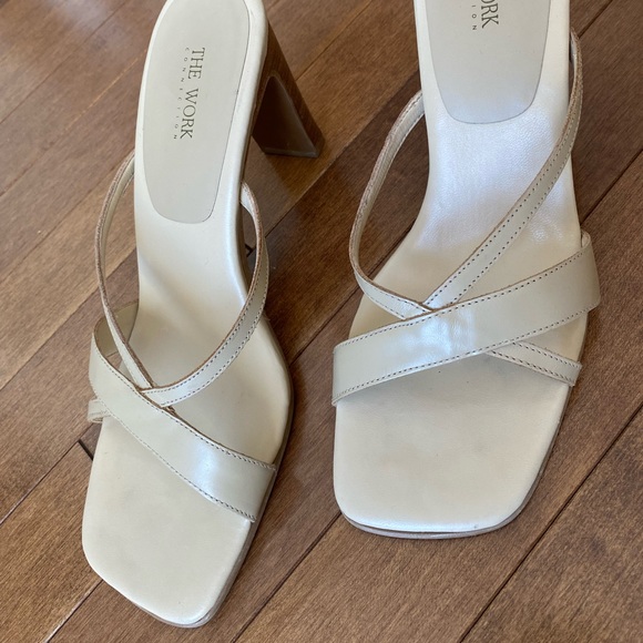 Beige strappy sandal - 3.5 inch - Picture 3 of 9